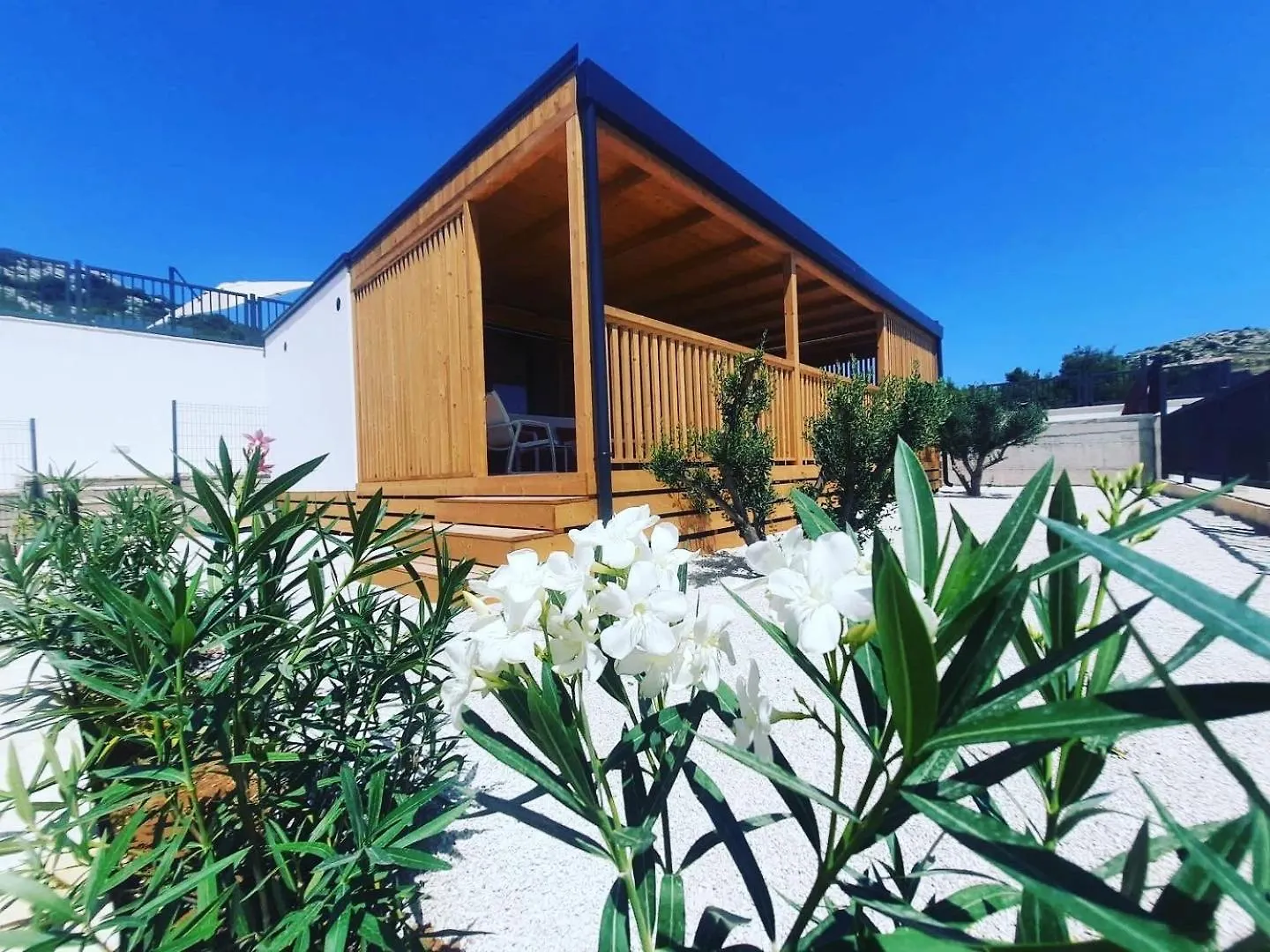 Horizon Blue Camp Hotel Drage